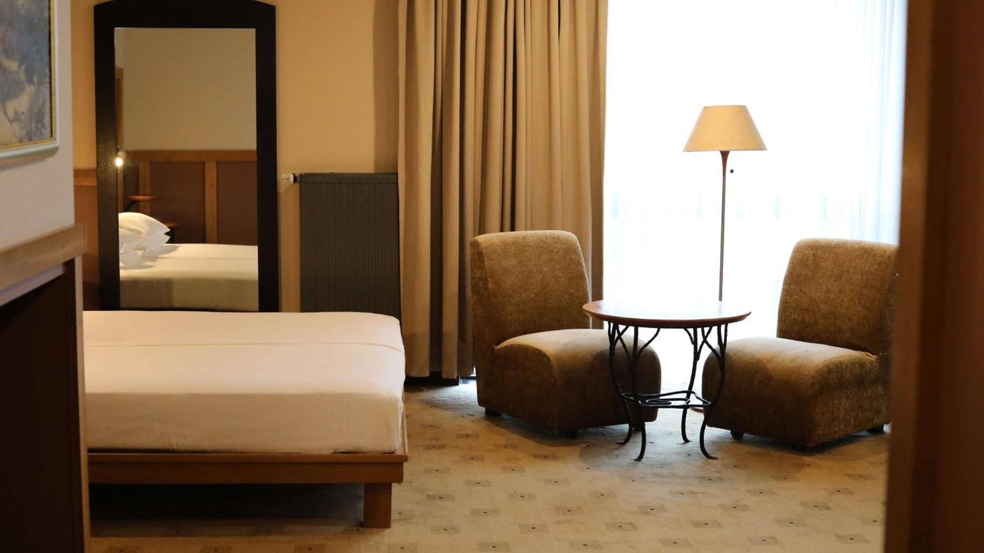 Best Western Santakos Hotel Kaunas Exterior photo